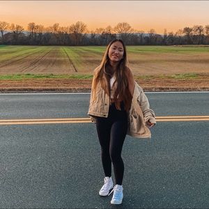 Meet your Posher, Alana